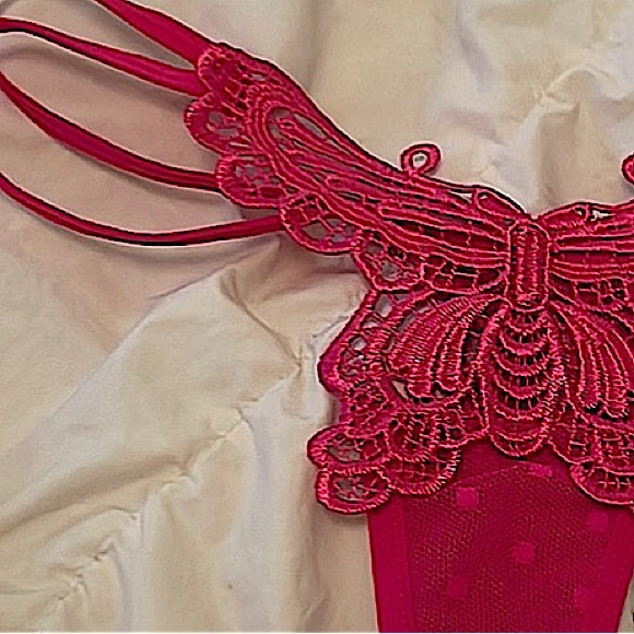 *NEW* Butterfly Thong - Picture 2 of 3